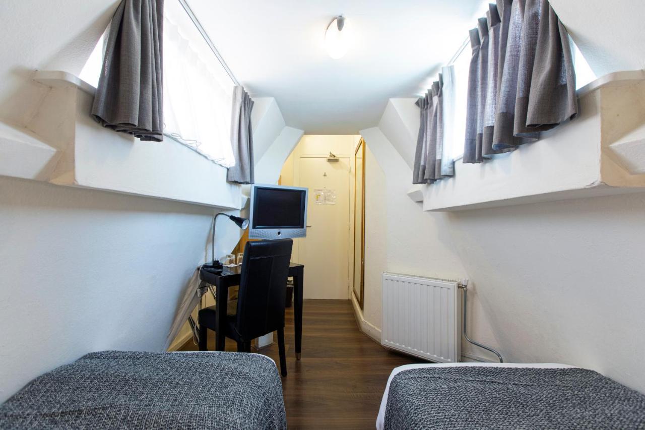 Economy Twin Room