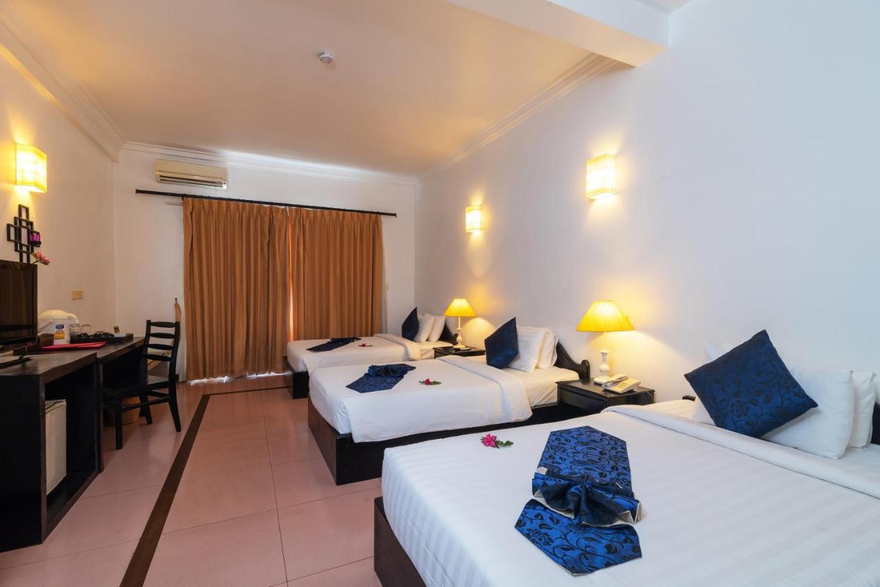 Deluxe Triple Room