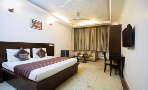 Superior King Room