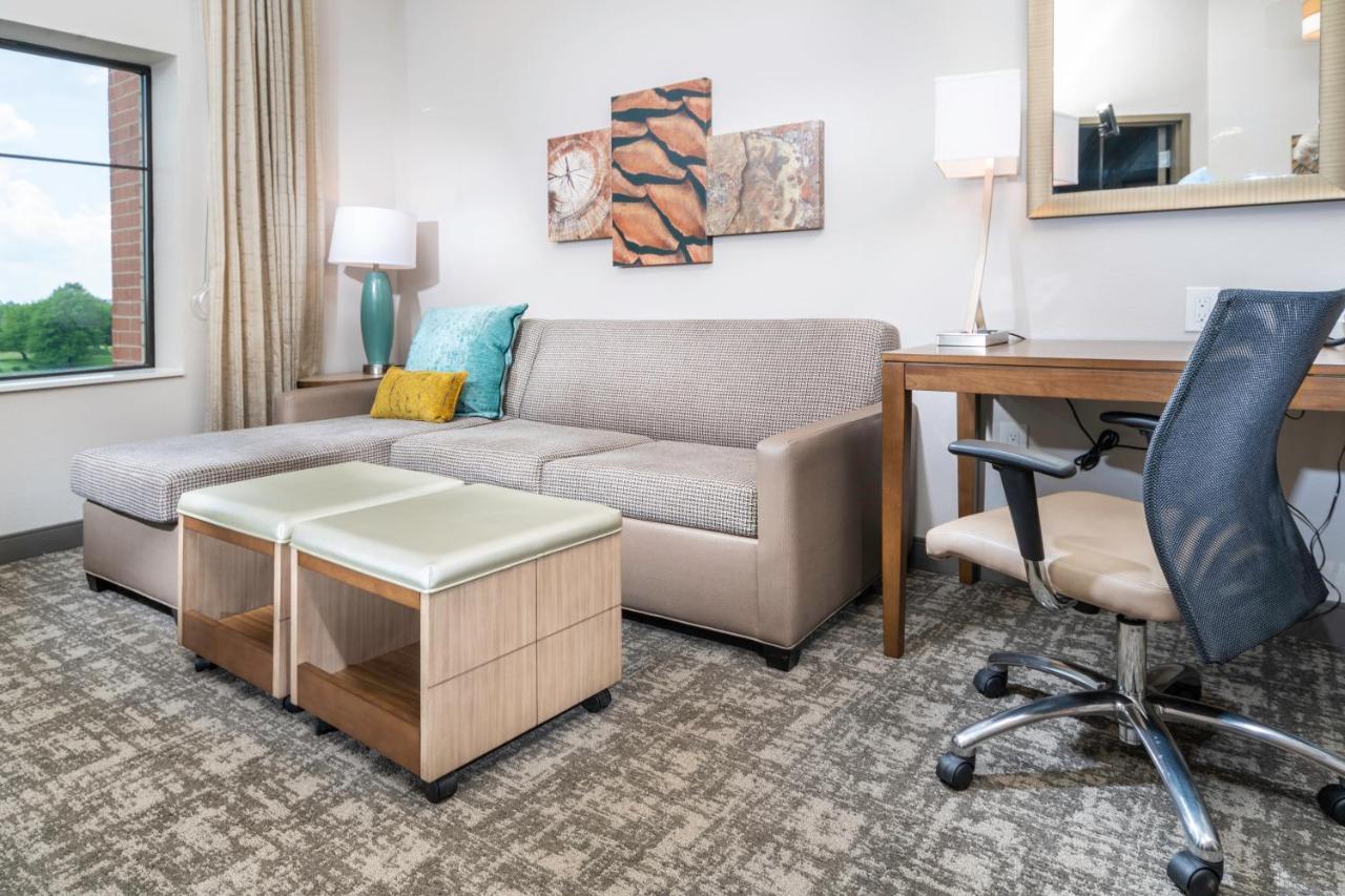 King Studio Suite