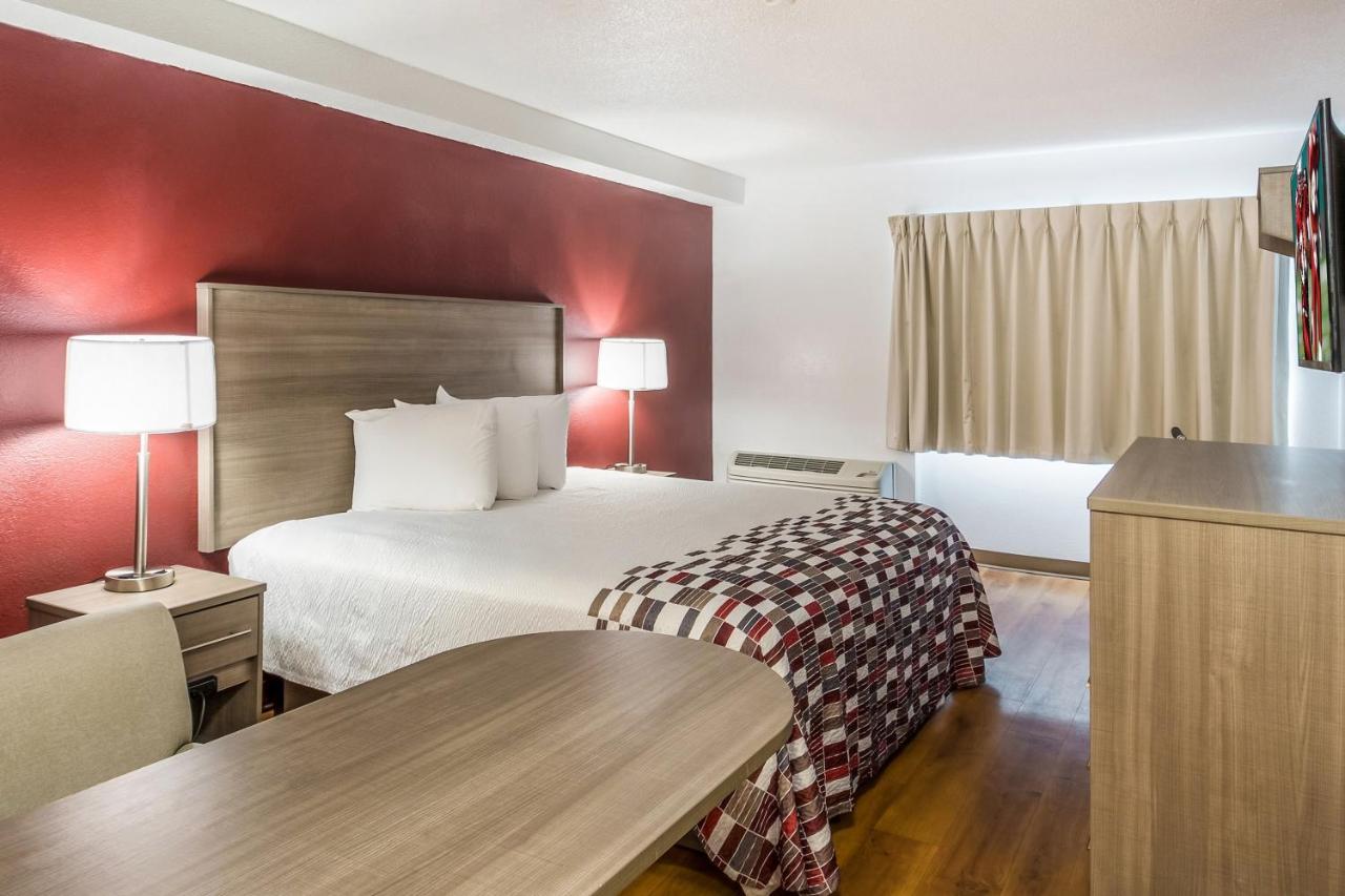 Superior King Room – Disability Access Non-Smoking
