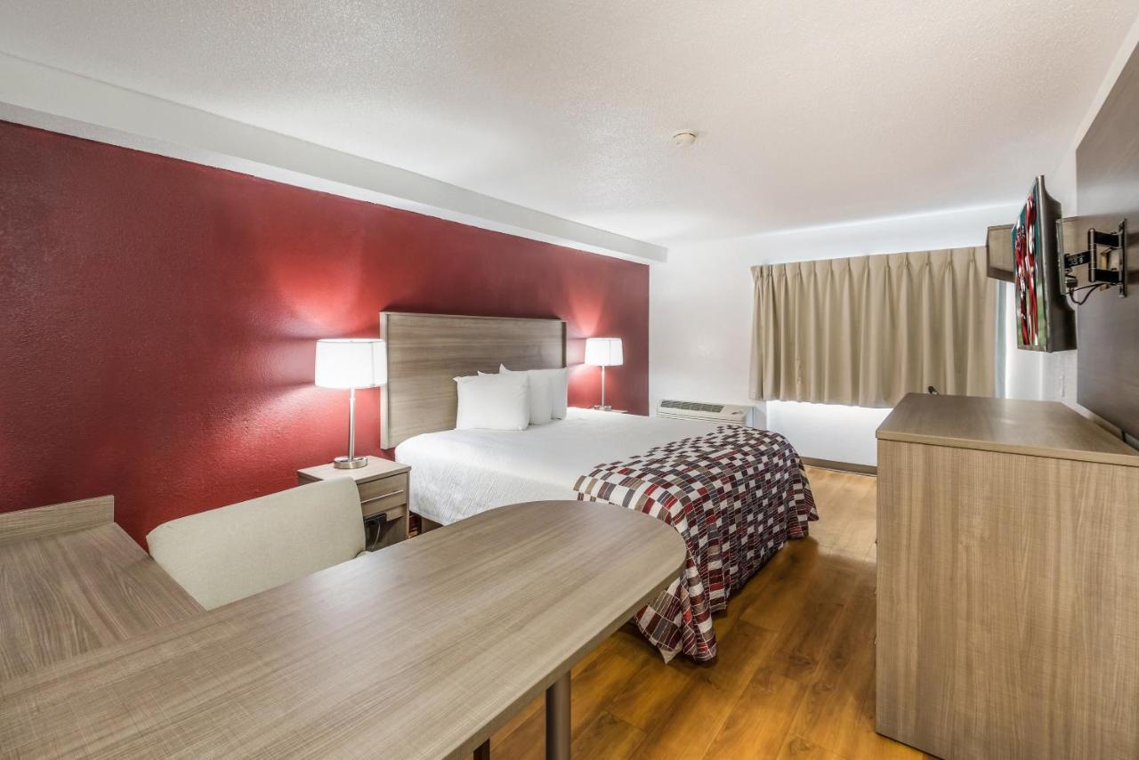 Superior King Room – Disability Access Non-Smoking