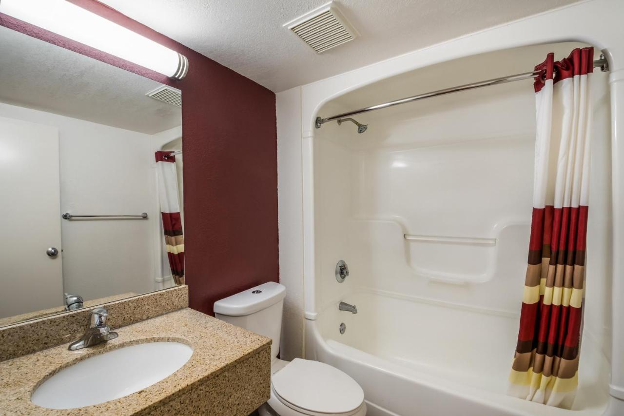 Superior King Room – Non-Smoking