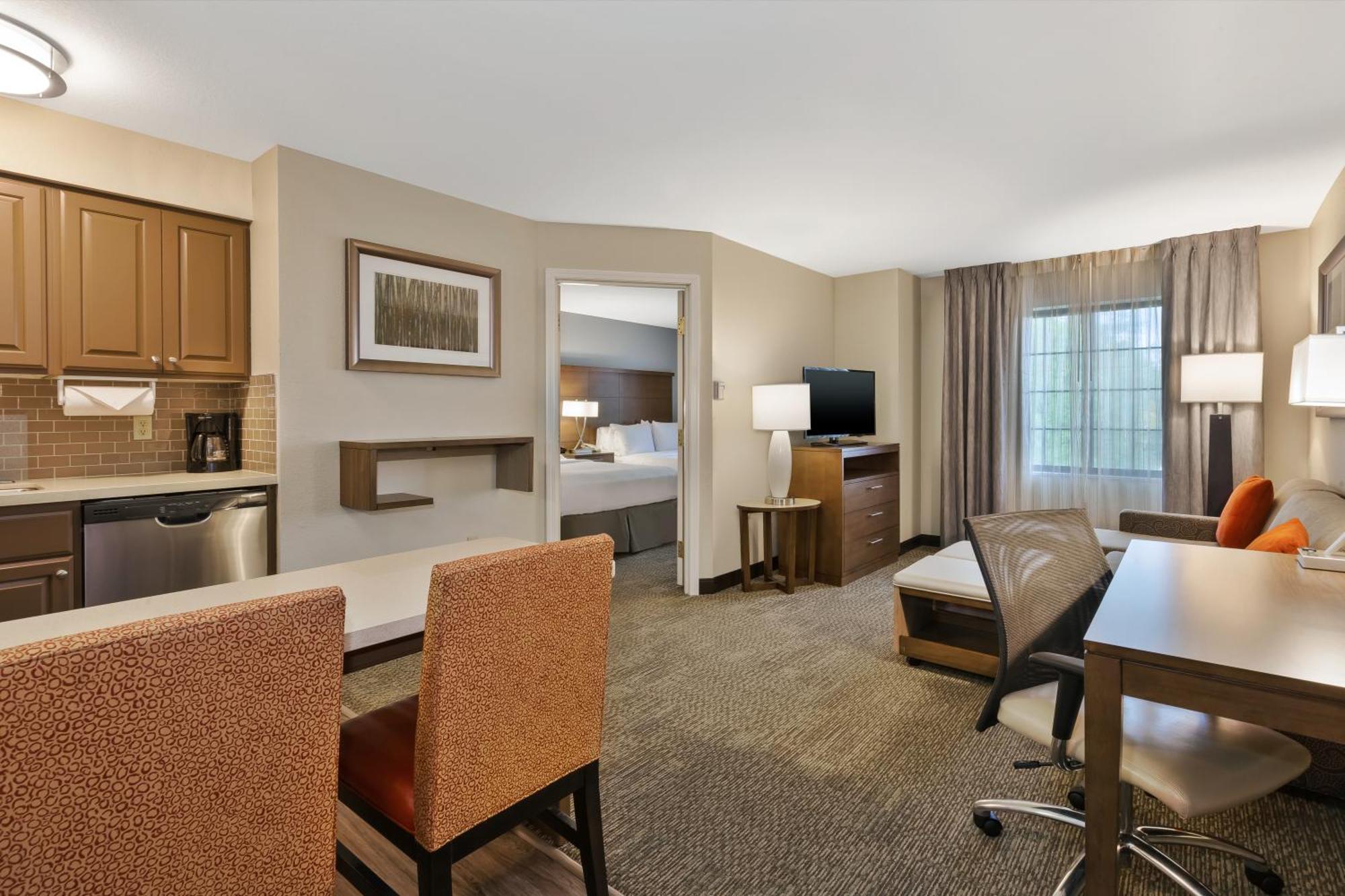 Two-Bedroom Suite - Hearing Accessible/Non-Smoking