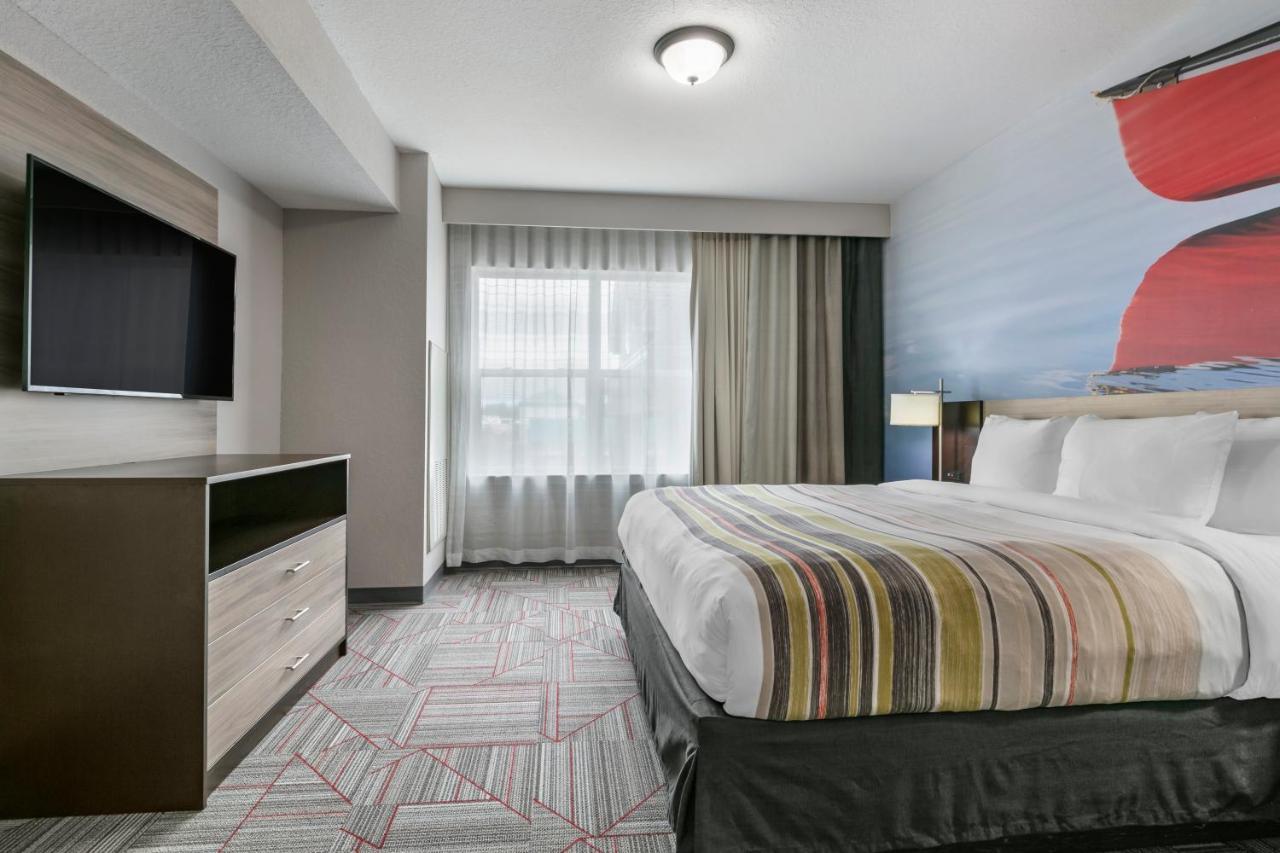 King Suite with Sofa Bed - Non-Smoking