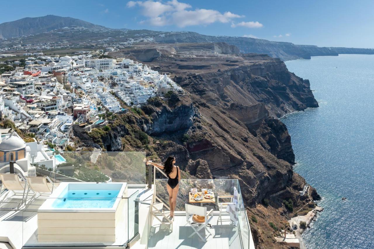 Deluxe Suite outdoor heated Hot Tub & Caldera View