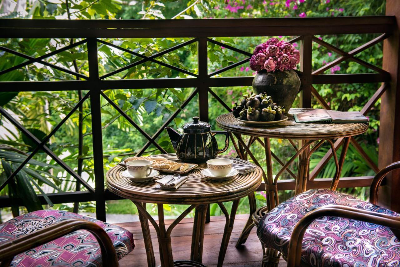Family Room Garden View