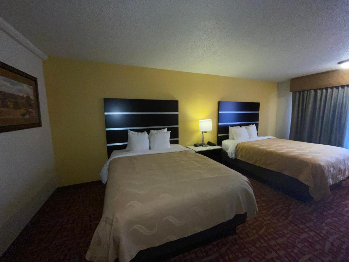 Queen Room Two Queen Beds Non-Smoking