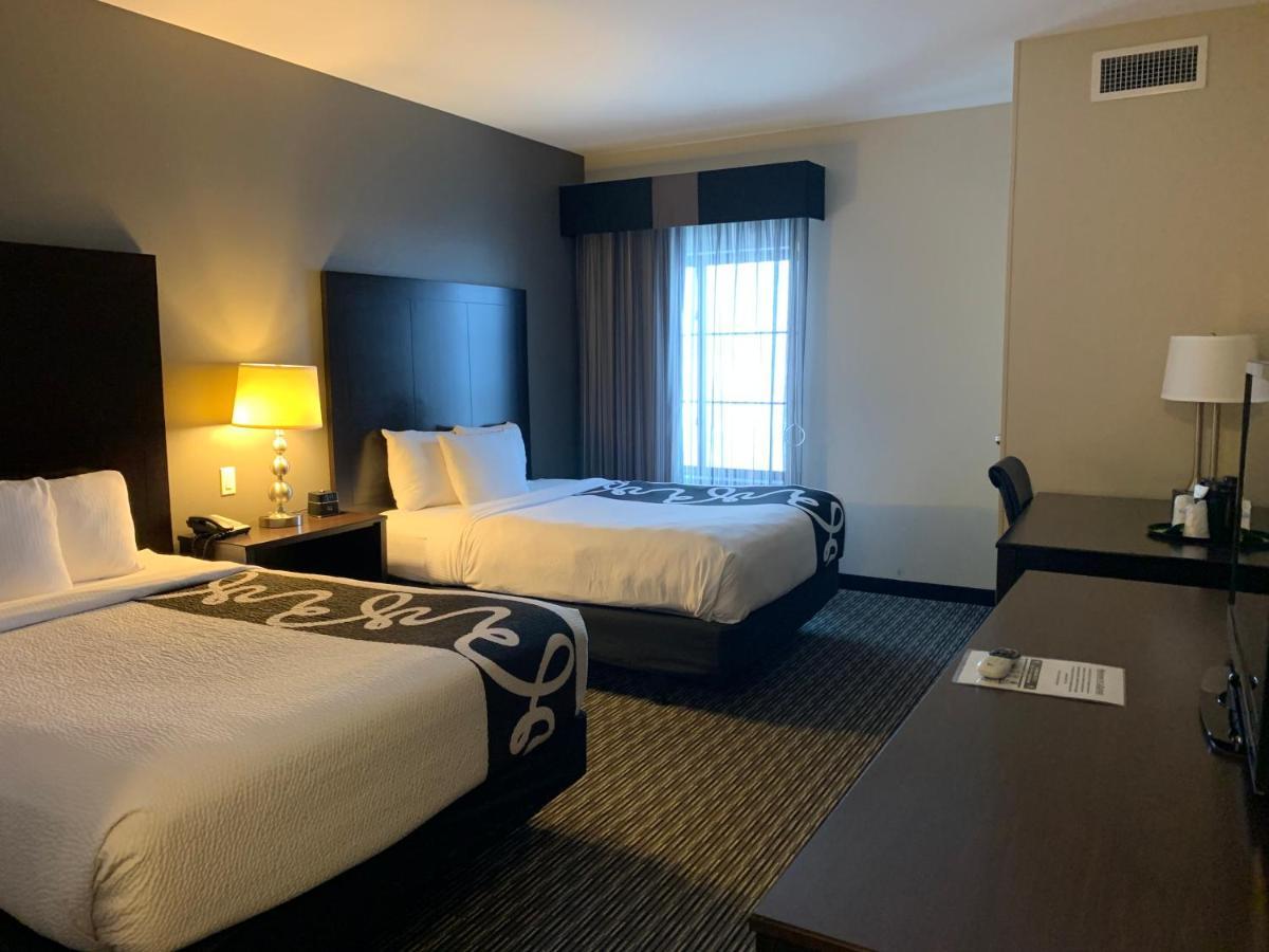 Queen Room Two Queen Beds