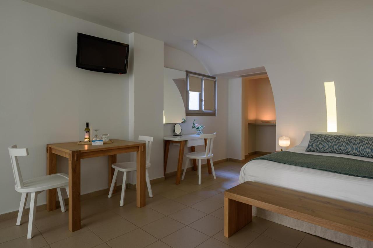 Panorama Suite Caldera View