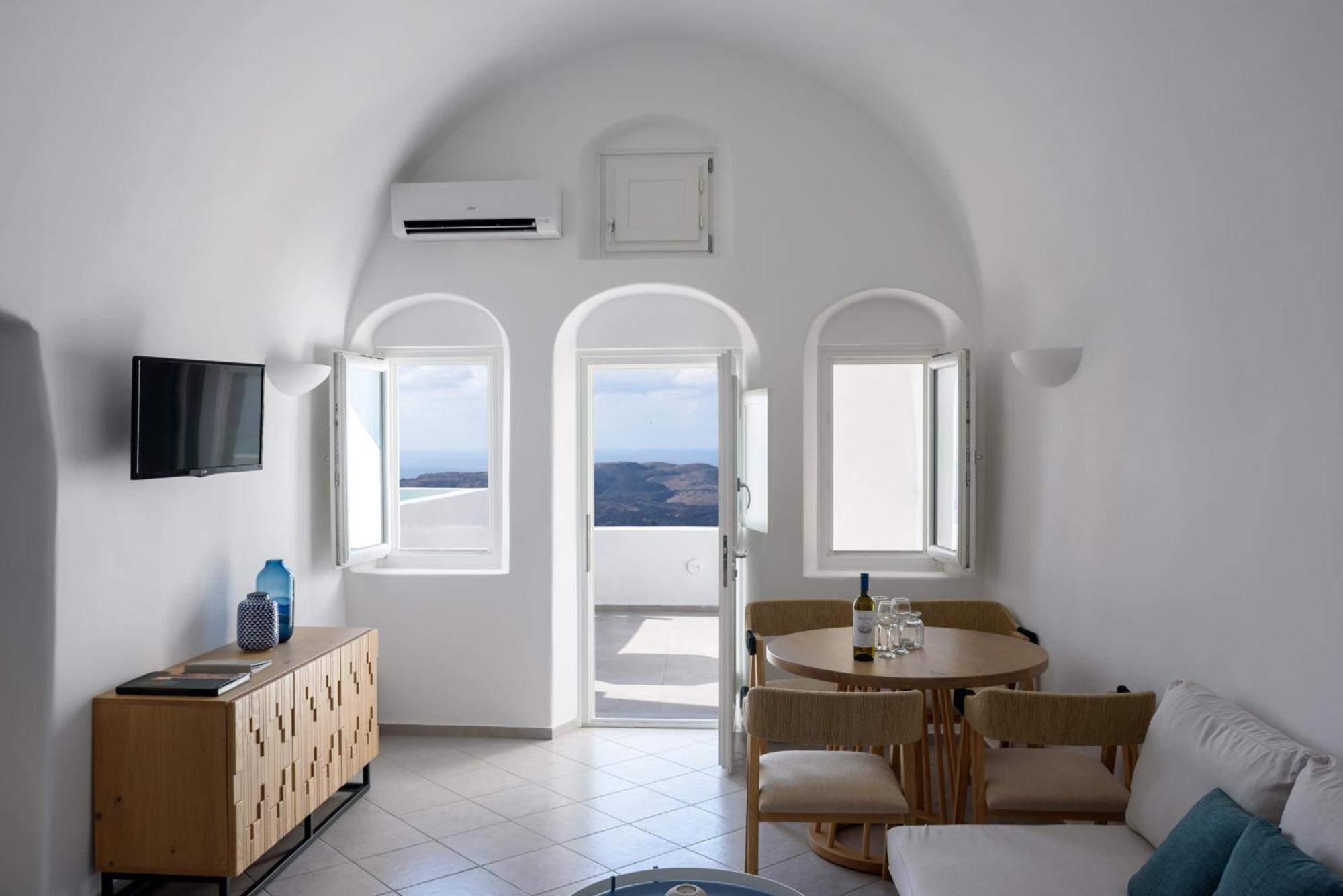 Villa Caldera View Outdoor Hot Tub