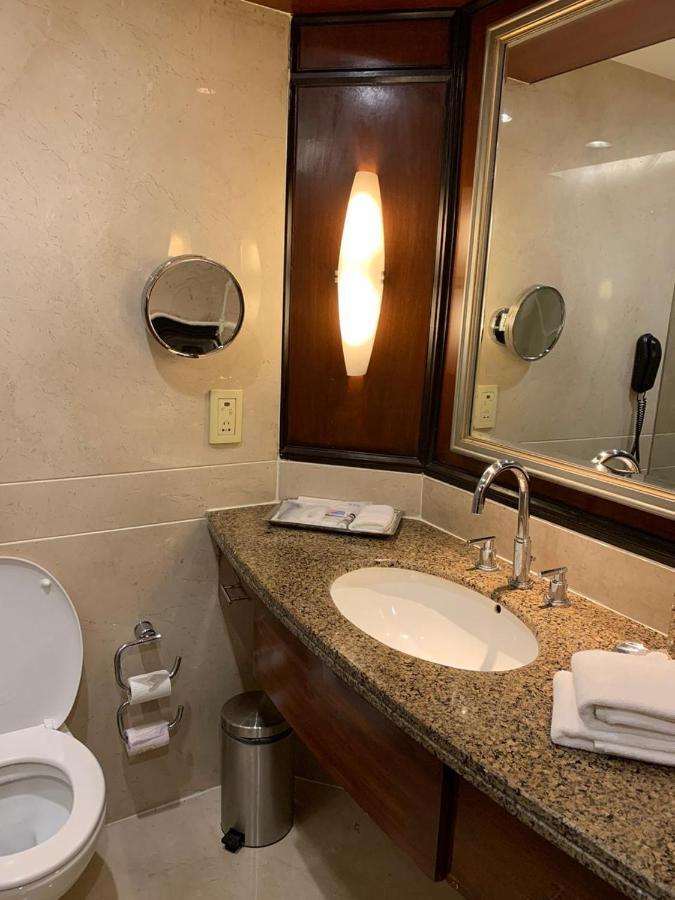 Superior Queen Bed Room