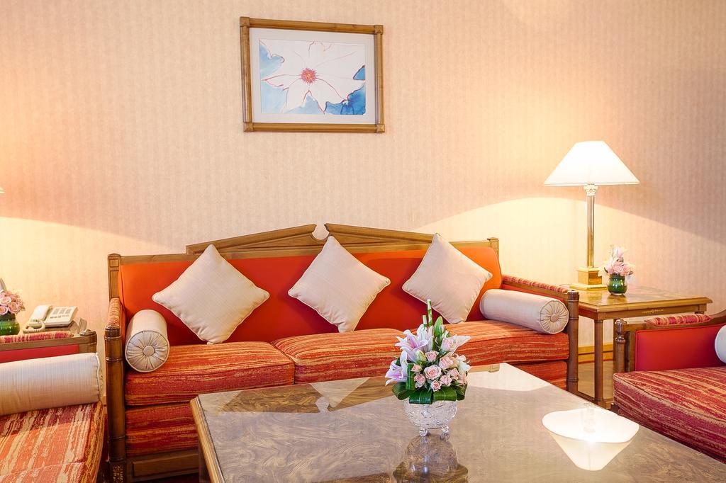 One Bedroom Amiri Suite