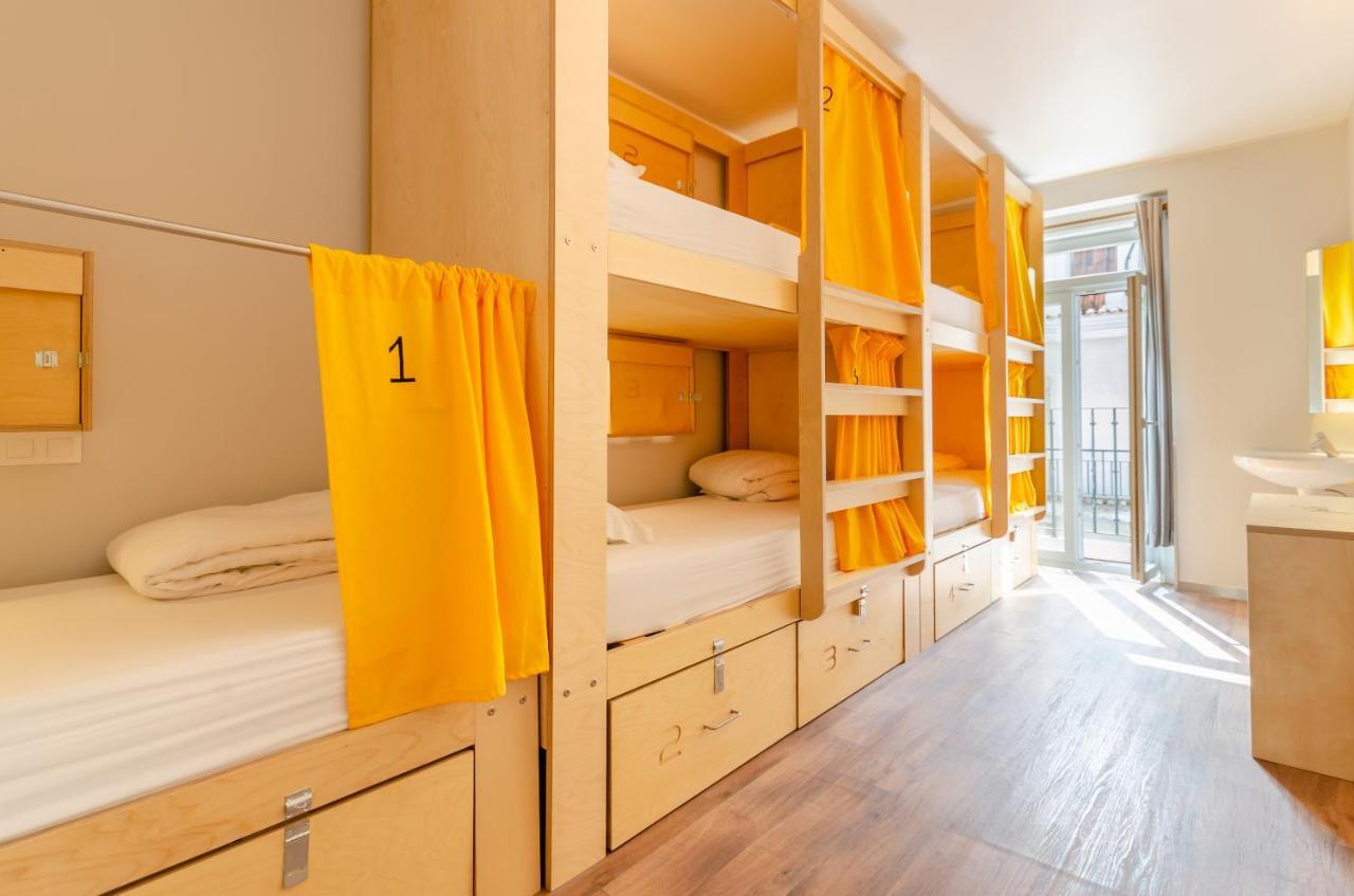 Bunk Bed in 5-Bed Mixed Dormitory Room