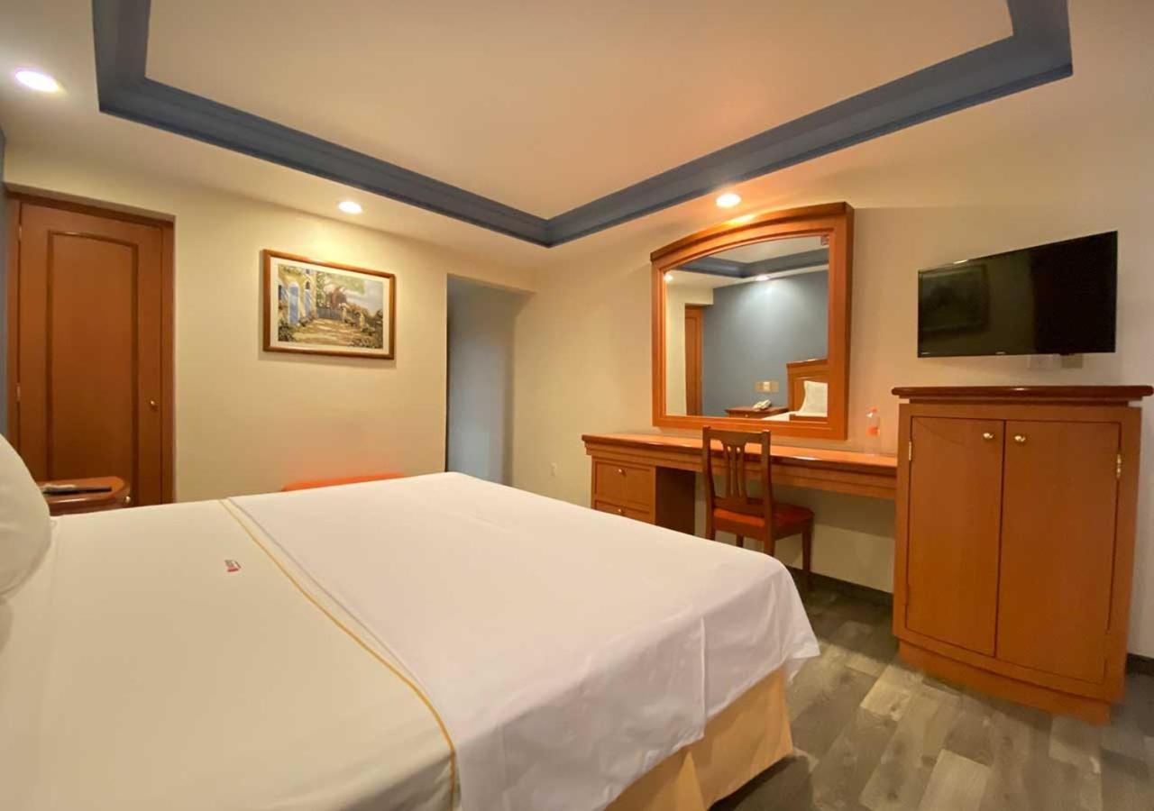 Standard King Room