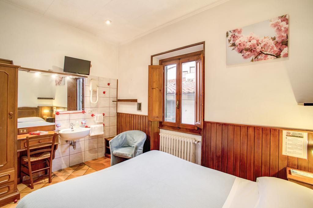 Double or Twin Room with Shared Bathroom