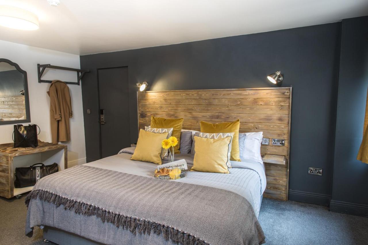 Deluxe King Suite