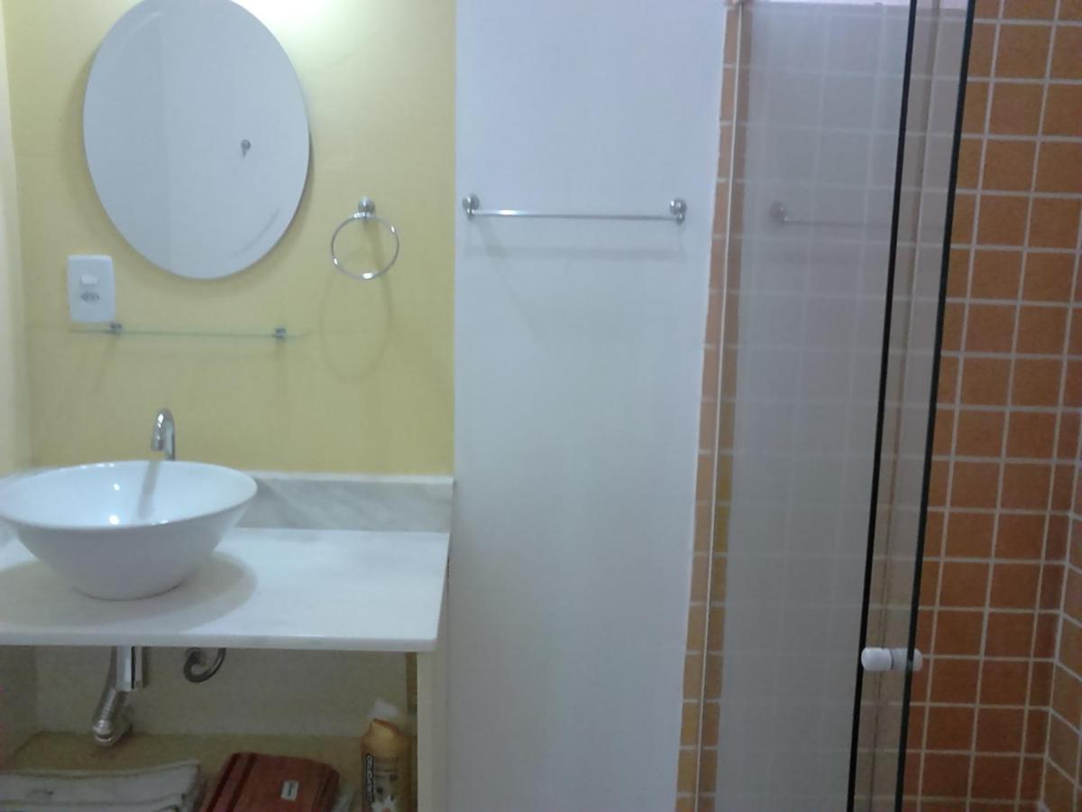 Deluxe Double Room Shower