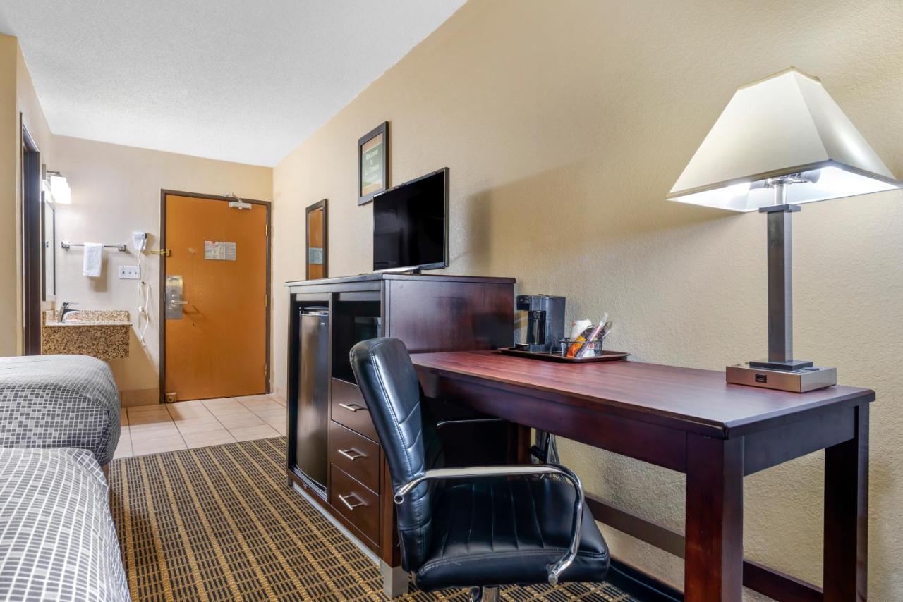 Double Room Two Double Beds Non-Smoking