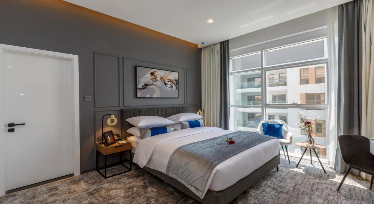 Executive Connecting Room Late check-out 2 pm