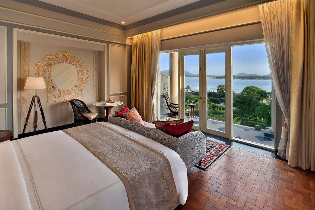 Flamingo Signature King Room with Balcony -  15% discount on food and soft beverages and Spa.,1125521700:JPEG