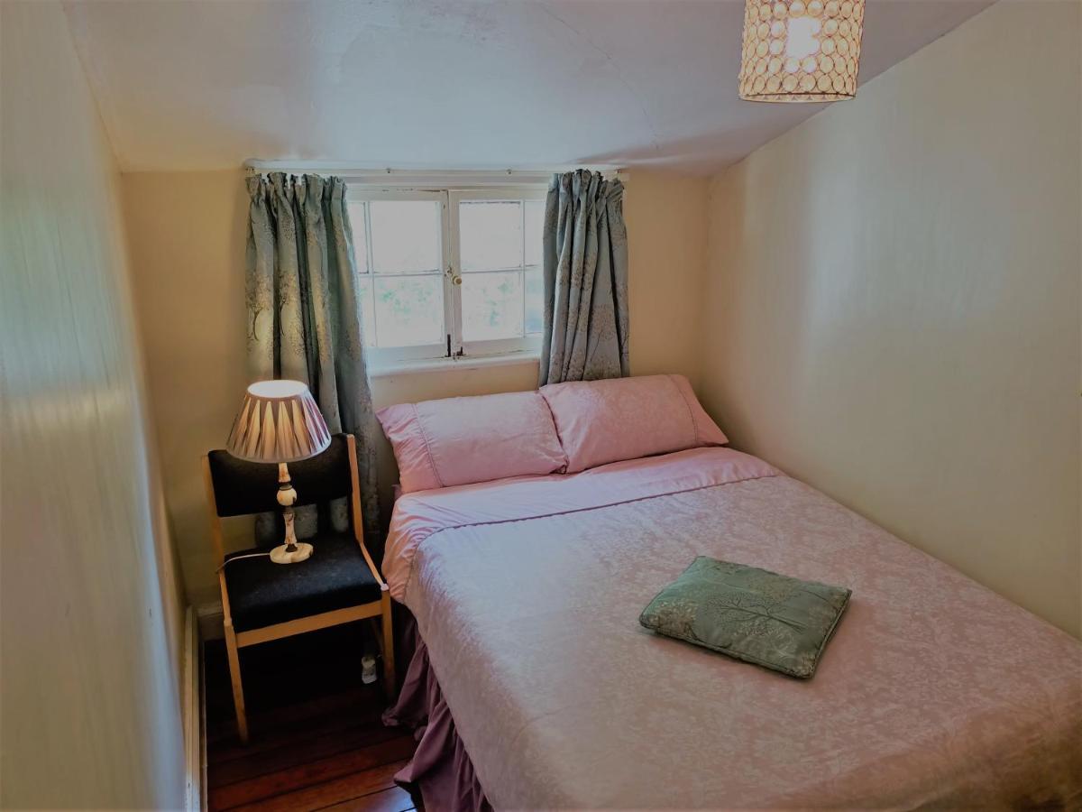 Double Room with Shared Bathroom,1559613082:JPEG