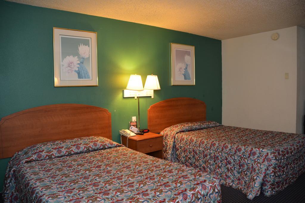 Double Room with Two Double Beds - Non-Smoking