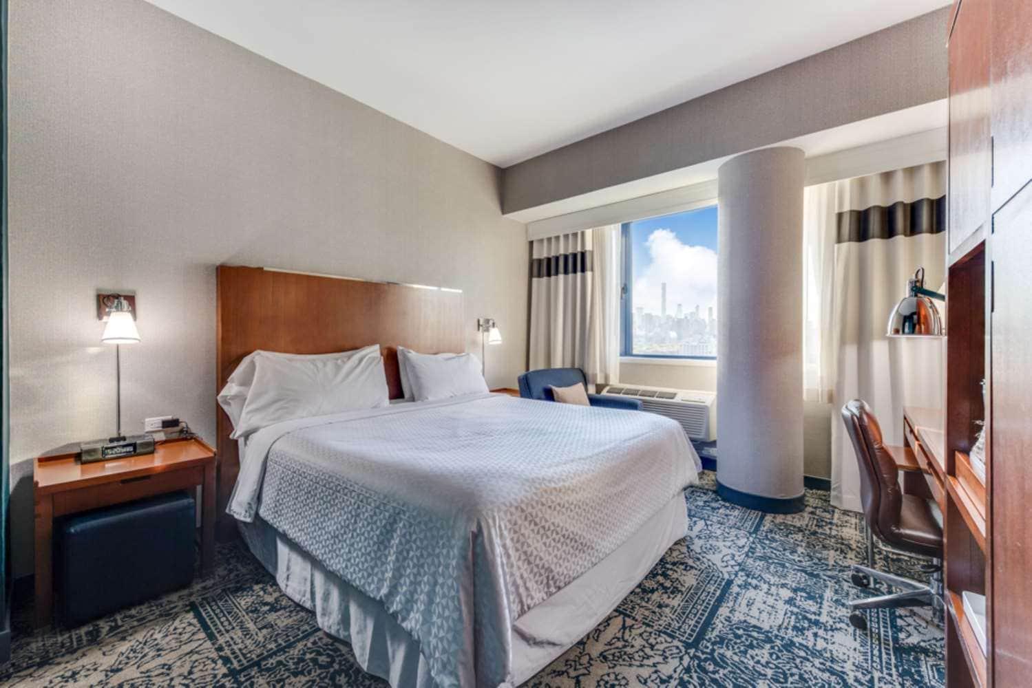 King Room with City View - Non-Smoking,1133782421:JPEG