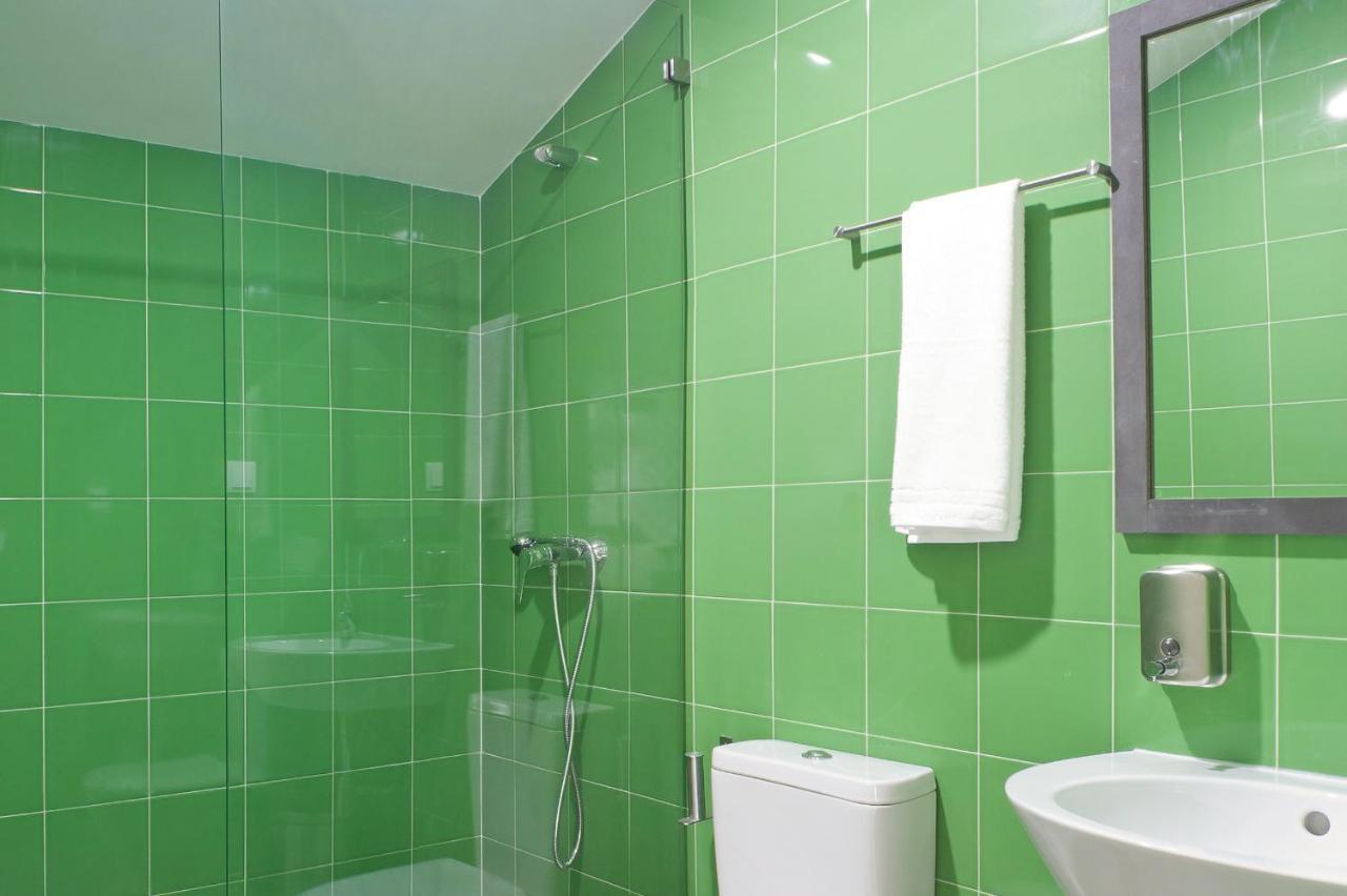 Triple Room Private External Bathroom