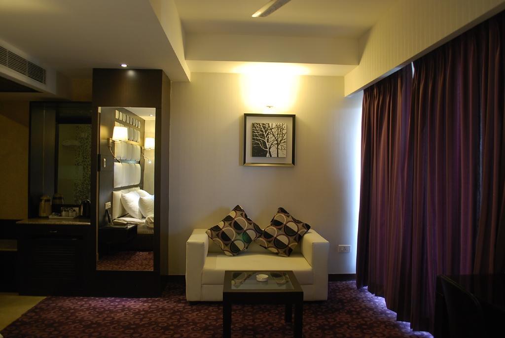 Luxury Suite