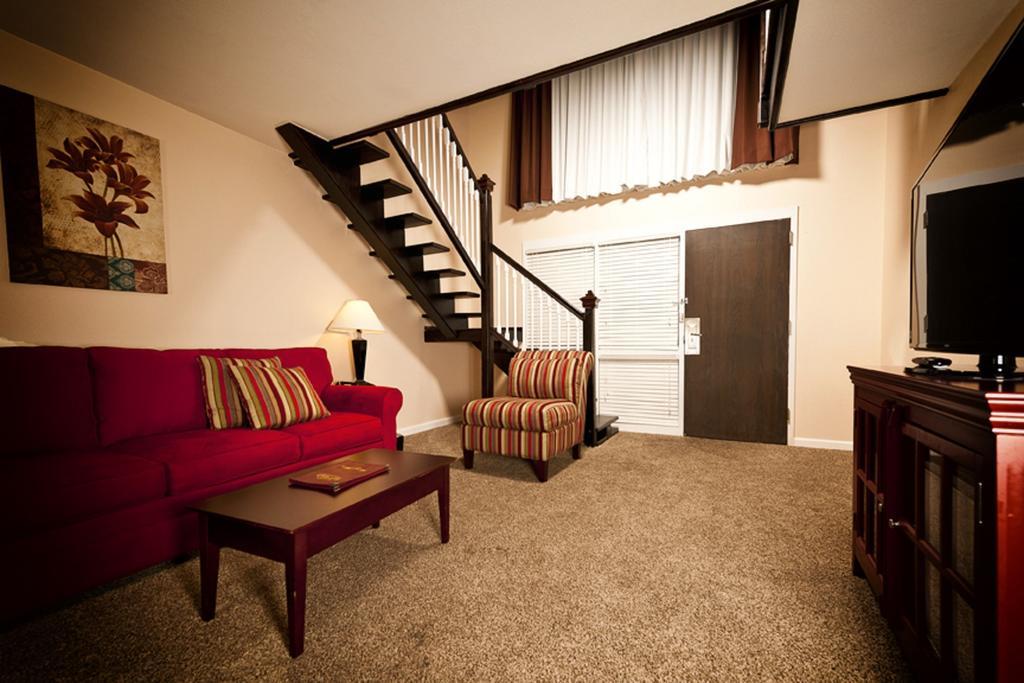 Honeymoon Suite