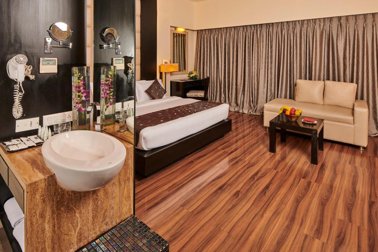 Junior Suite on Spa on F&B