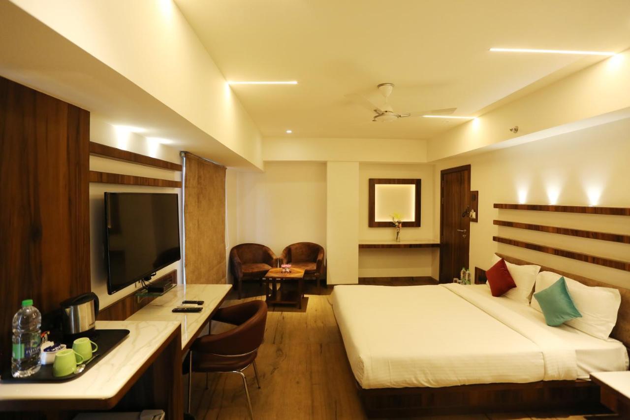 Executive Triple Room