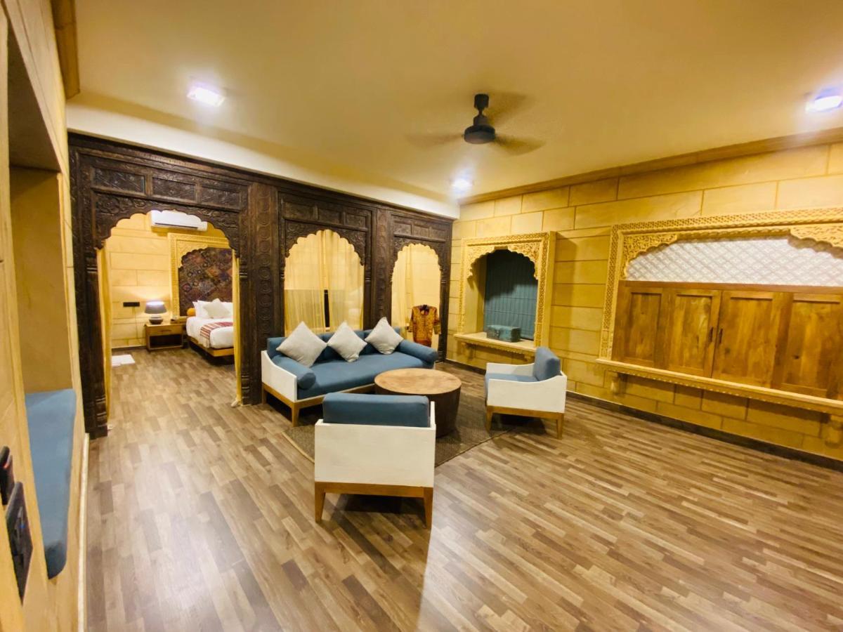Deluxe Suite