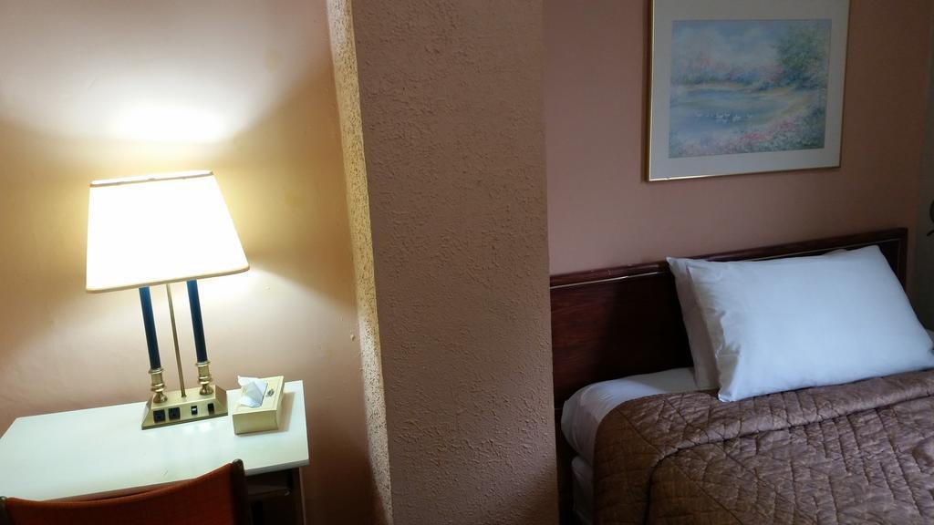 Double Room with Shared Bathroom,115109324:JPEG