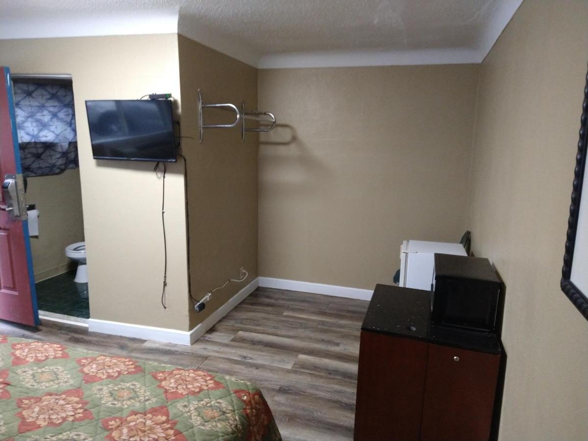 Single Room Bath