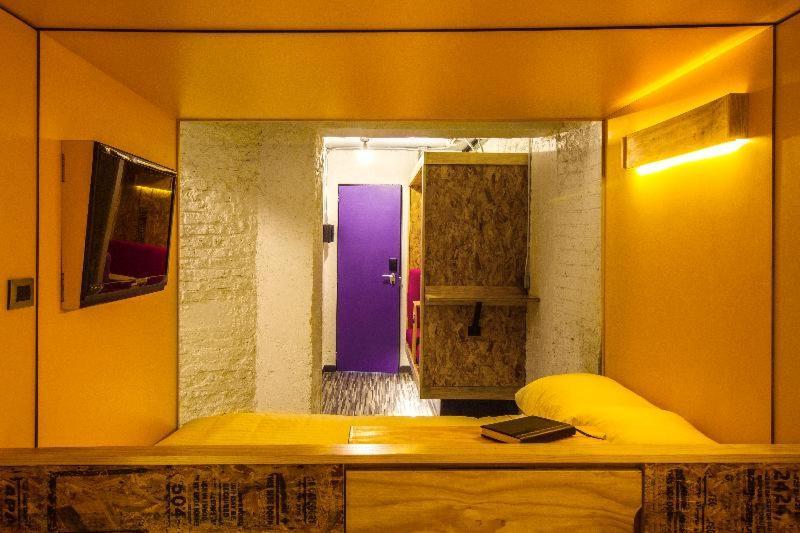Standard Queen Room Non-Smoking