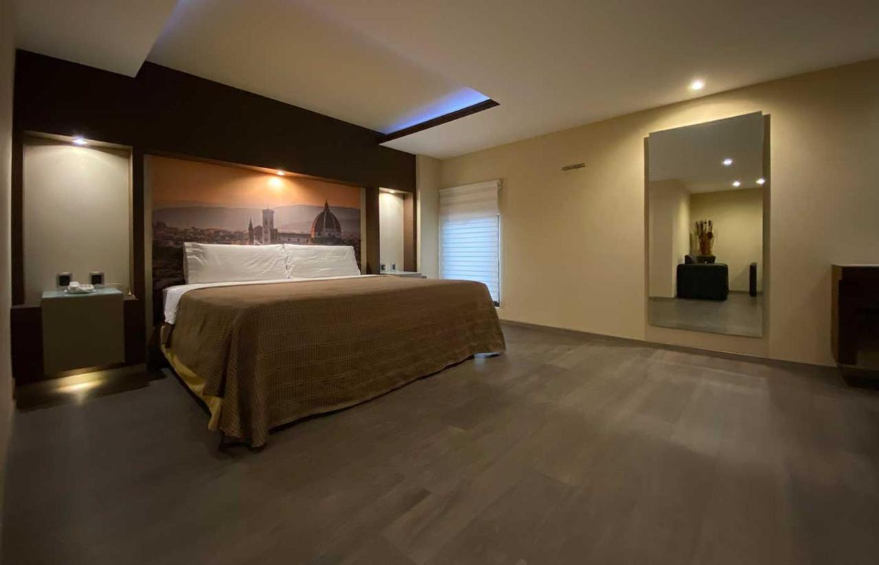 Queen Room Spa Bath