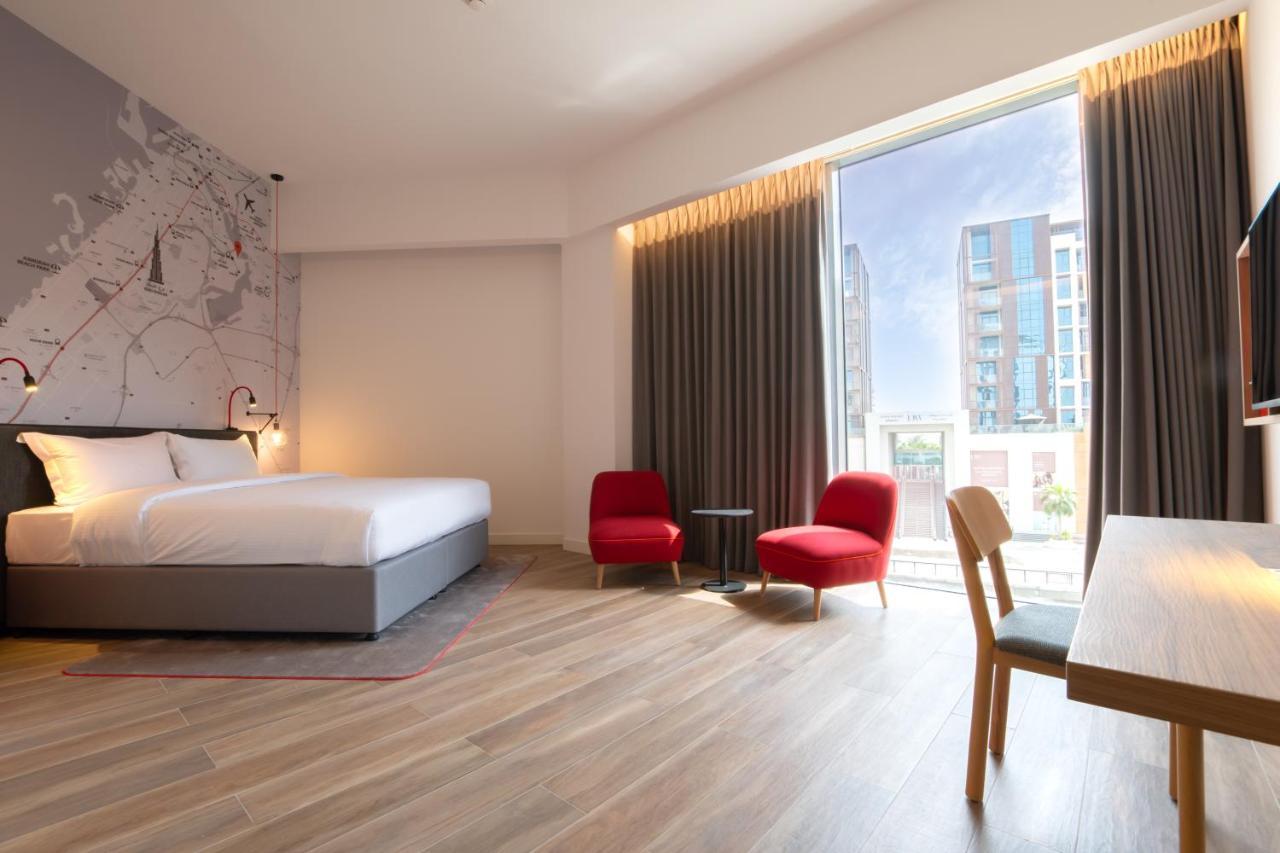 Premium Room Canal View Includes F&B