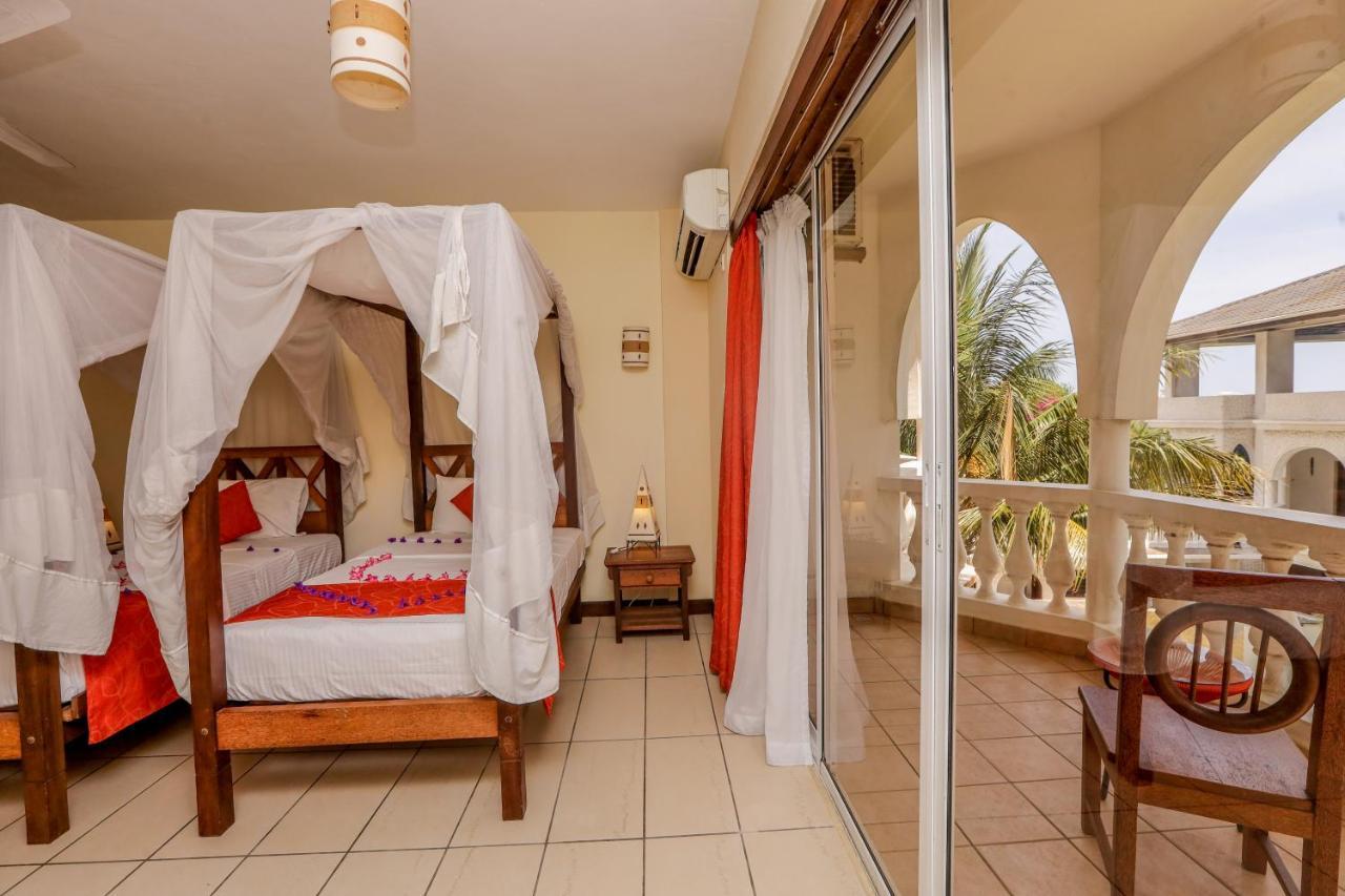 Standard Twin Room Garden View
