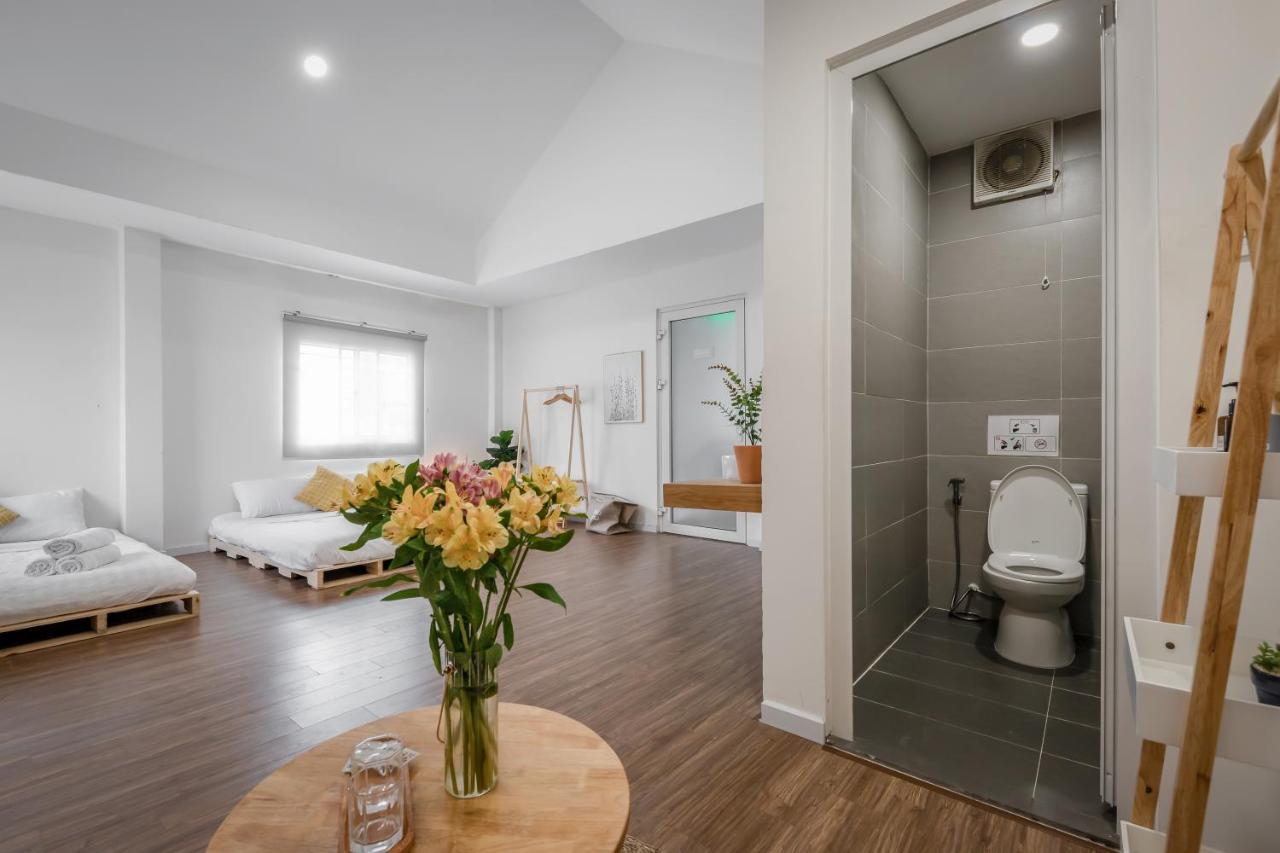 Twin Room Private Bathroom