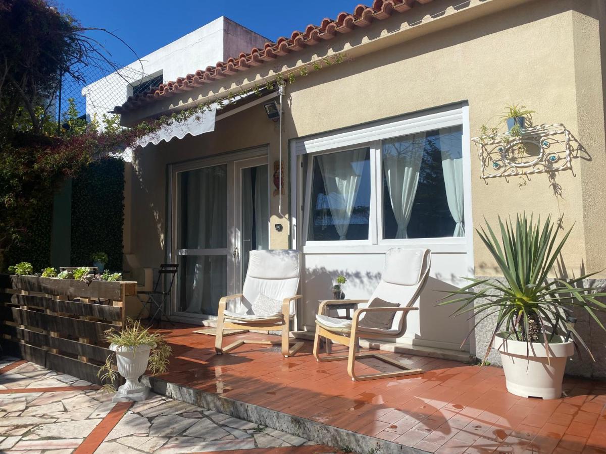Bungalow with Garden View
