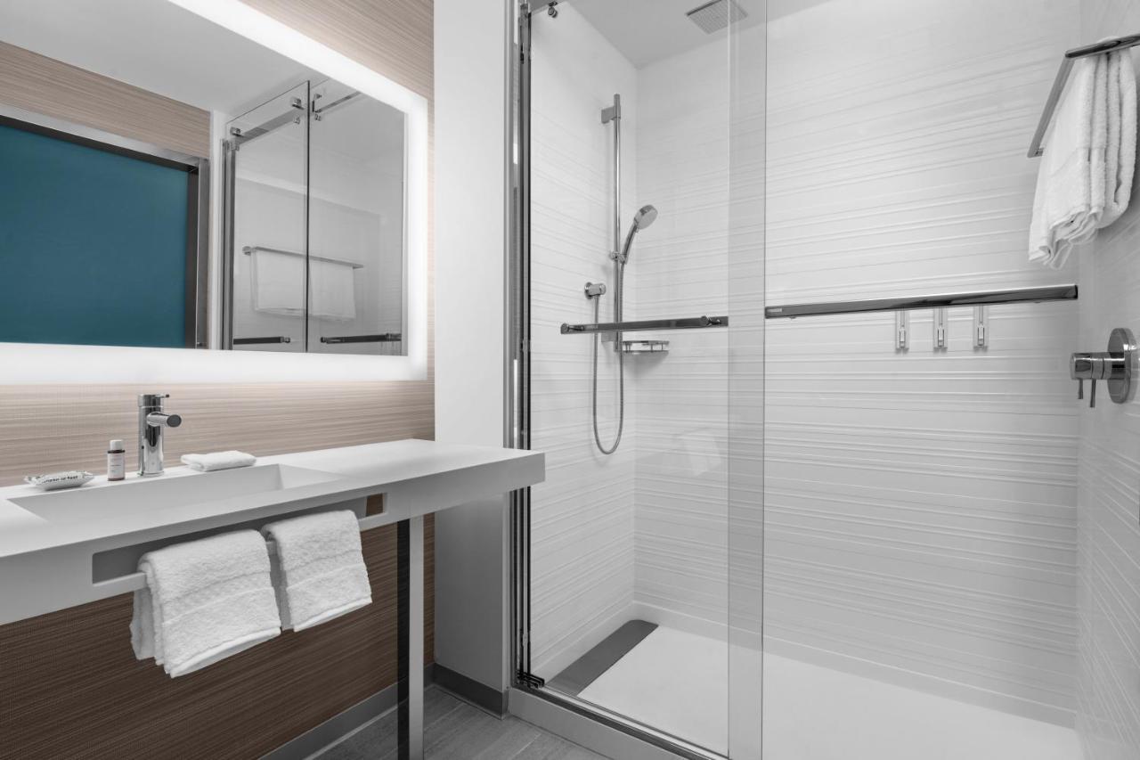 Standard King Room,1188142834:JPEG