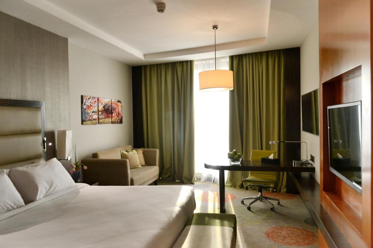 Premium King Room Lounge Access