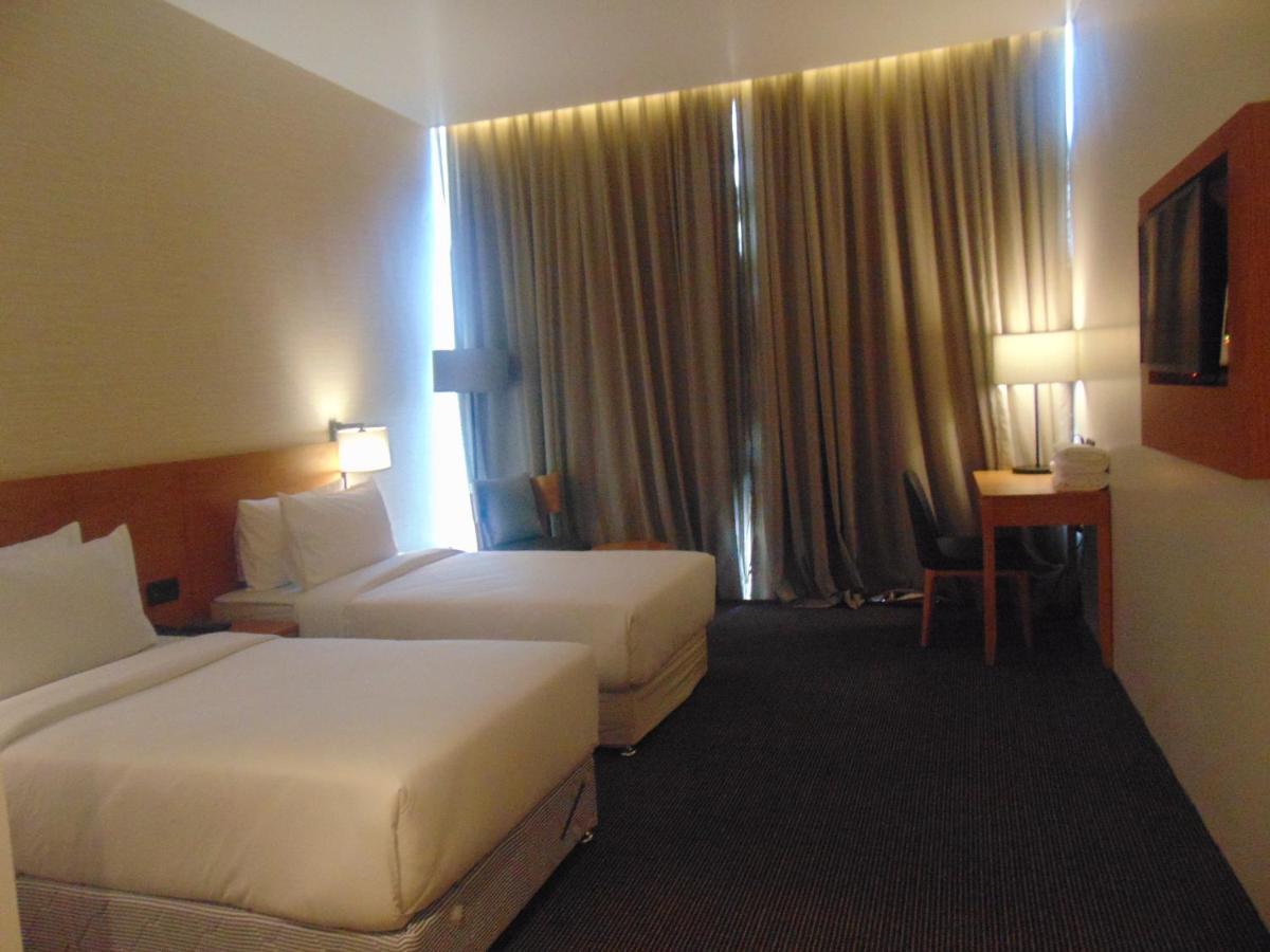 Executive Twin Room 15% off on laundry and mini bar & 20% off on spa services