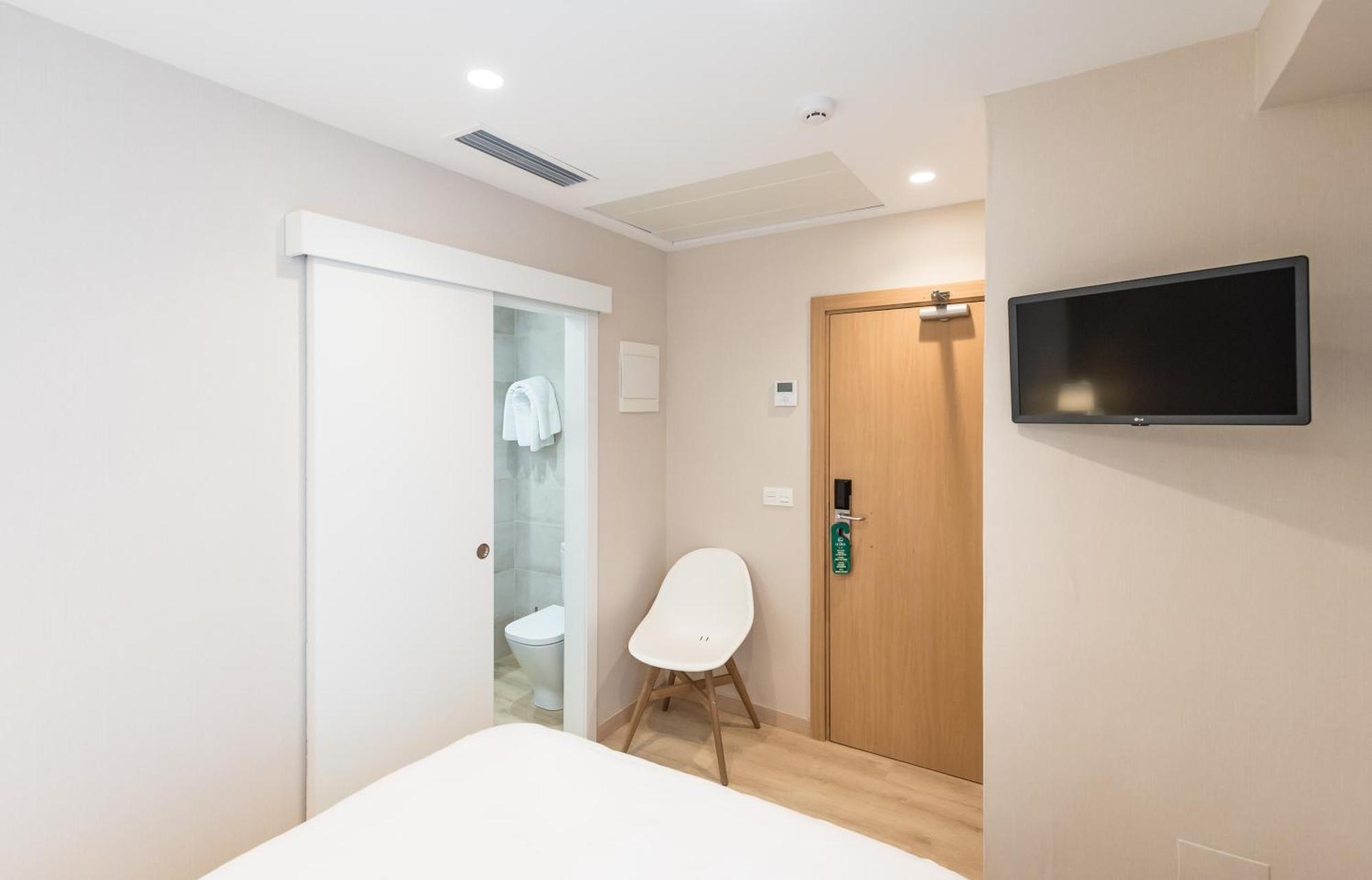 Deluxe Single Room