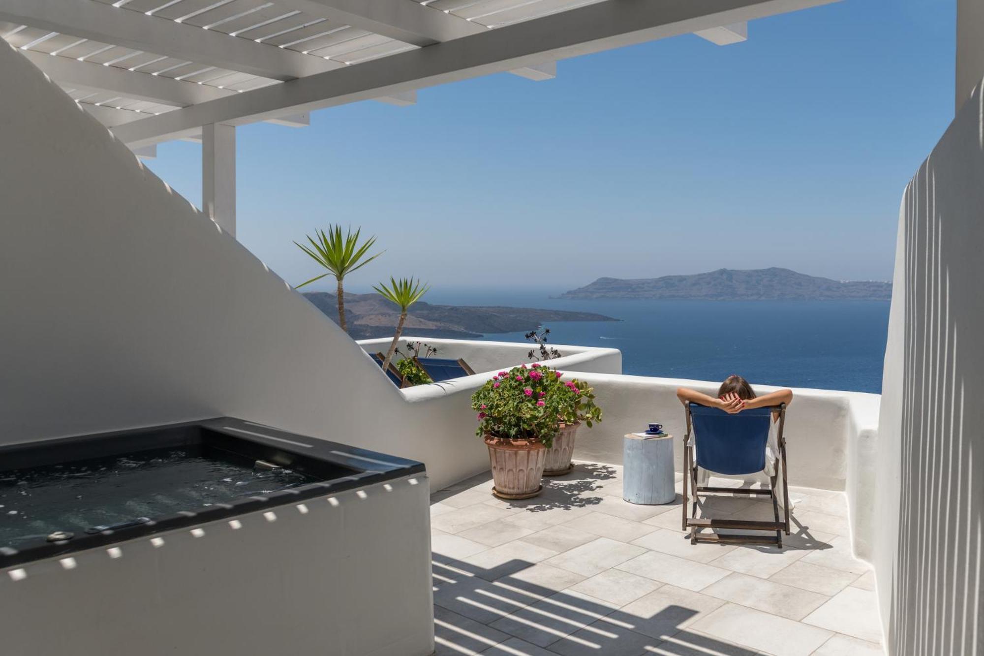Deluxe Suite Hot Tub Caldera View