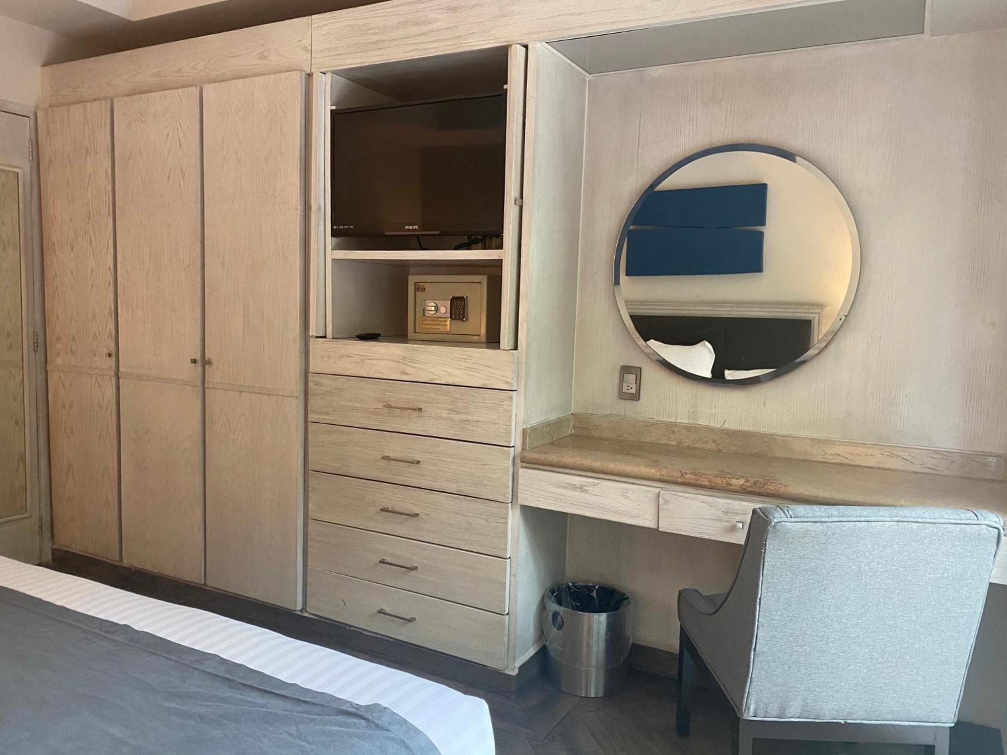 Standard Suite