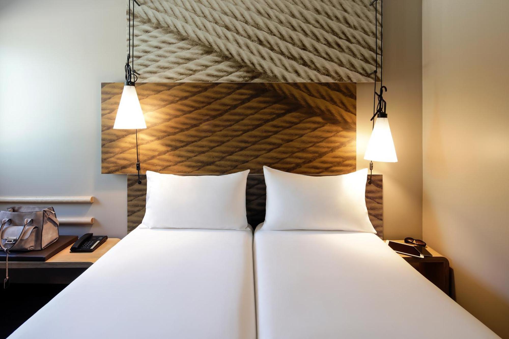 Standard Twin Room,1669823386:JPEG