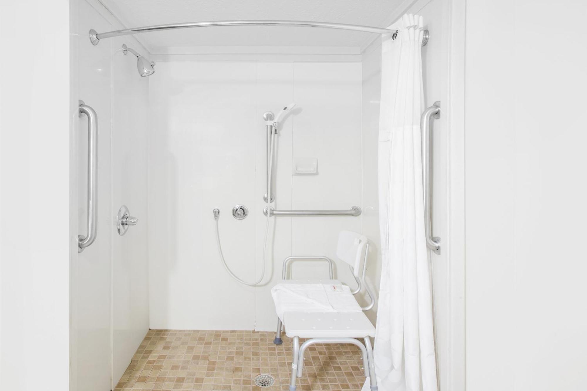 King Room Mobility Access or Non-Smoking